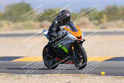 media/Nov-11-2023-SoCal Trackdays (Sat) [[efd63766ff]]/Turn 2 Set 1 (1125am)/